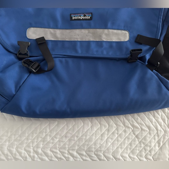 best duffel bag for travel india Best Duffle Bags for Travel in India 2026Best Duffle Bag For Travel in  IndiaBest Gym Bags for Men